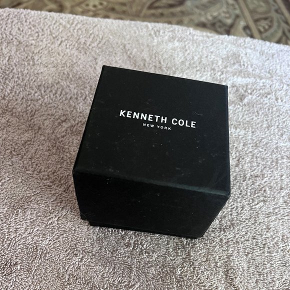 Kenneth Cole watch - Picture 4 of 4